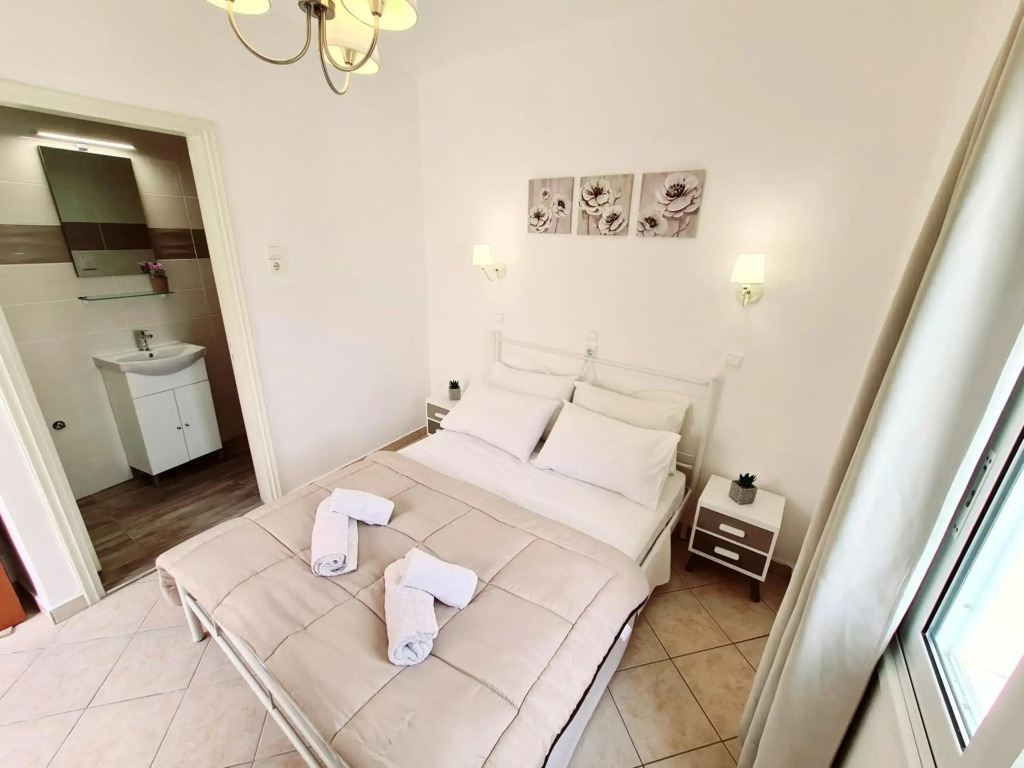 Avra Rooms