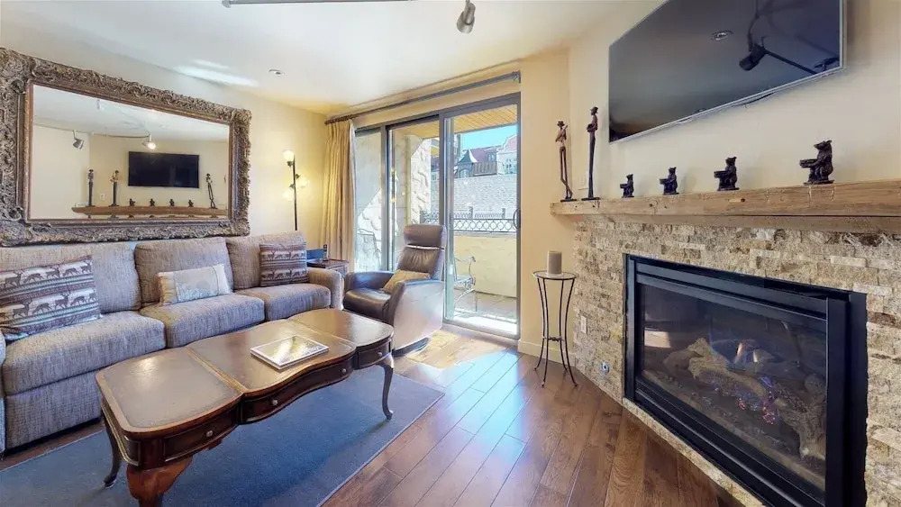 Luxury 1 Bedroom Mountain Vacation Rental, 100 Yards To Gondola In Lionshead Village