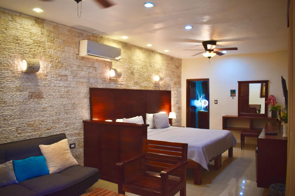 El Zaguán Colonial by GuruHotel