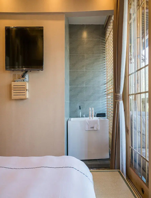 Wuhuayisu Wenjing Hotel