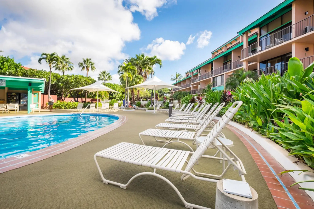Maui Schooner Resort