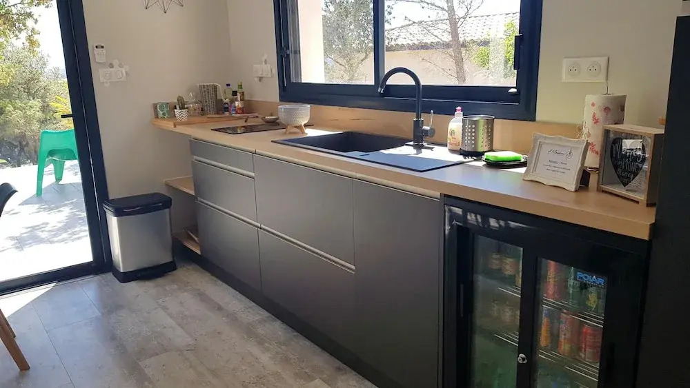 House With one Bedroom in Mornas, With Enclosed Garden and Wifi