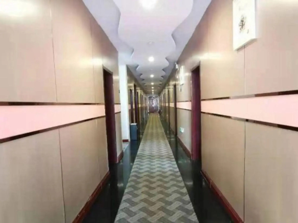 100 Inn Liangpin Hotel (Cangzhou Railway Station Nanchuan Old Street)