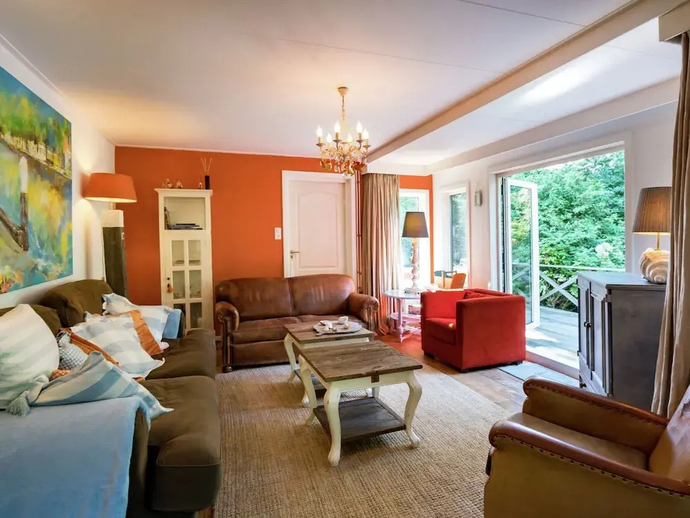 Sunny Cottage in Burgh-Haamstede Zealand with Garden