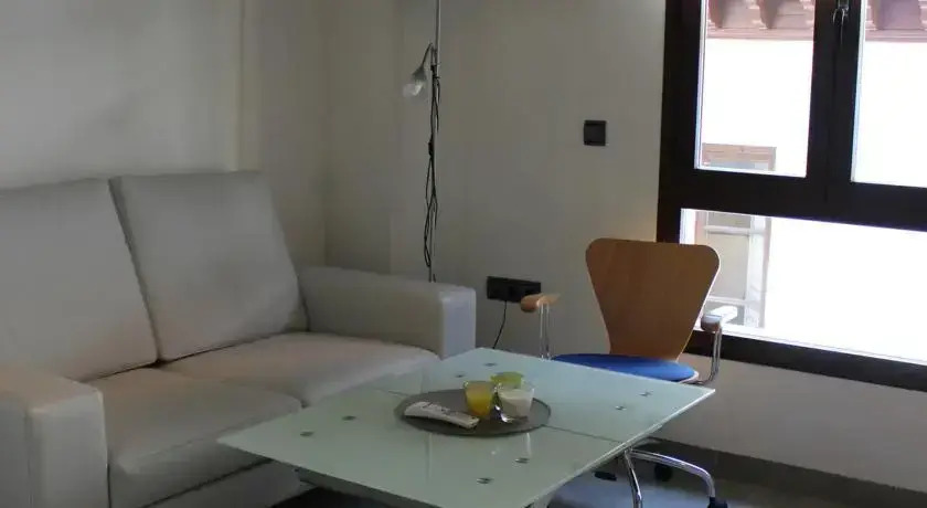 Nevada Suite Mesones