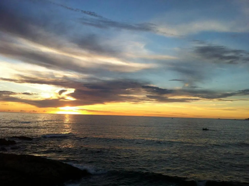 Hotel Rompeolas