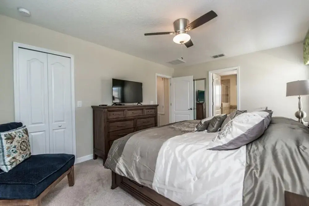 5-Bedroom Villa in Four Corners 1458RF