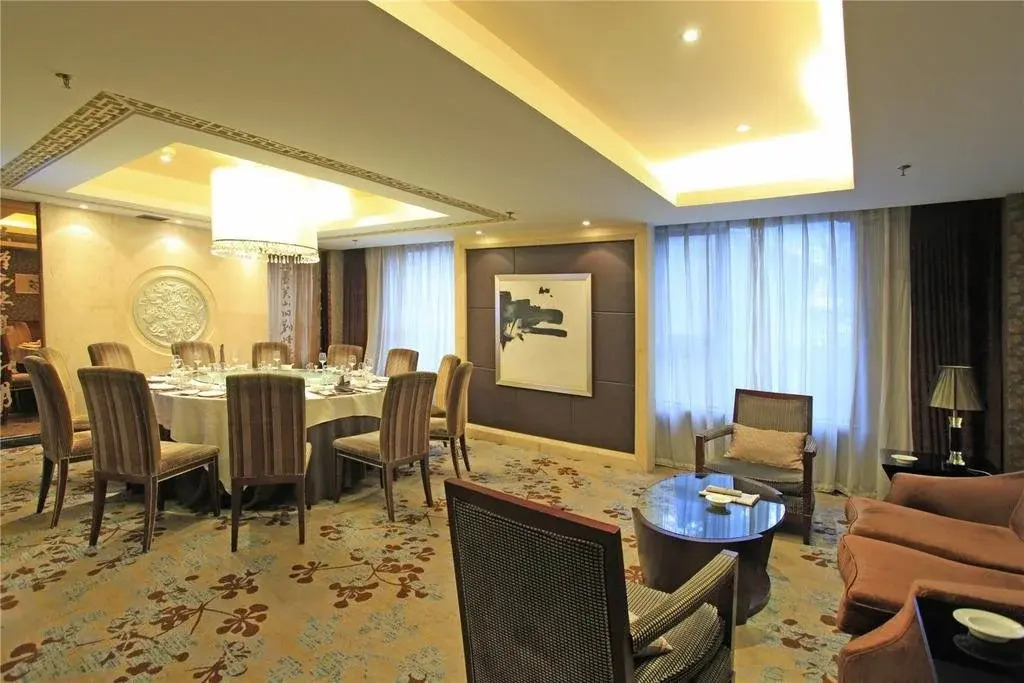Great Wall Hotel