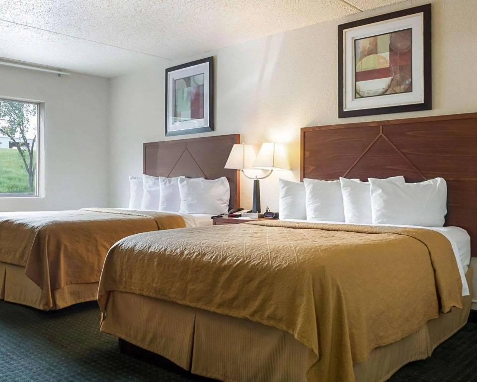 Baymont by Wyndham Jamestown Conference Center & Water Park