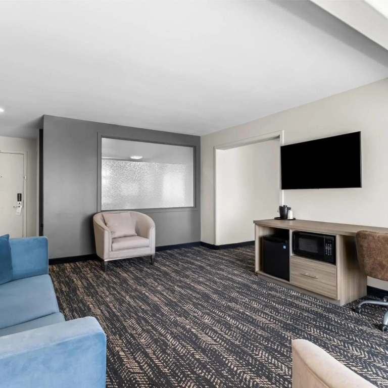 Hourglass Hotel, Trademark Collection by Wyndham