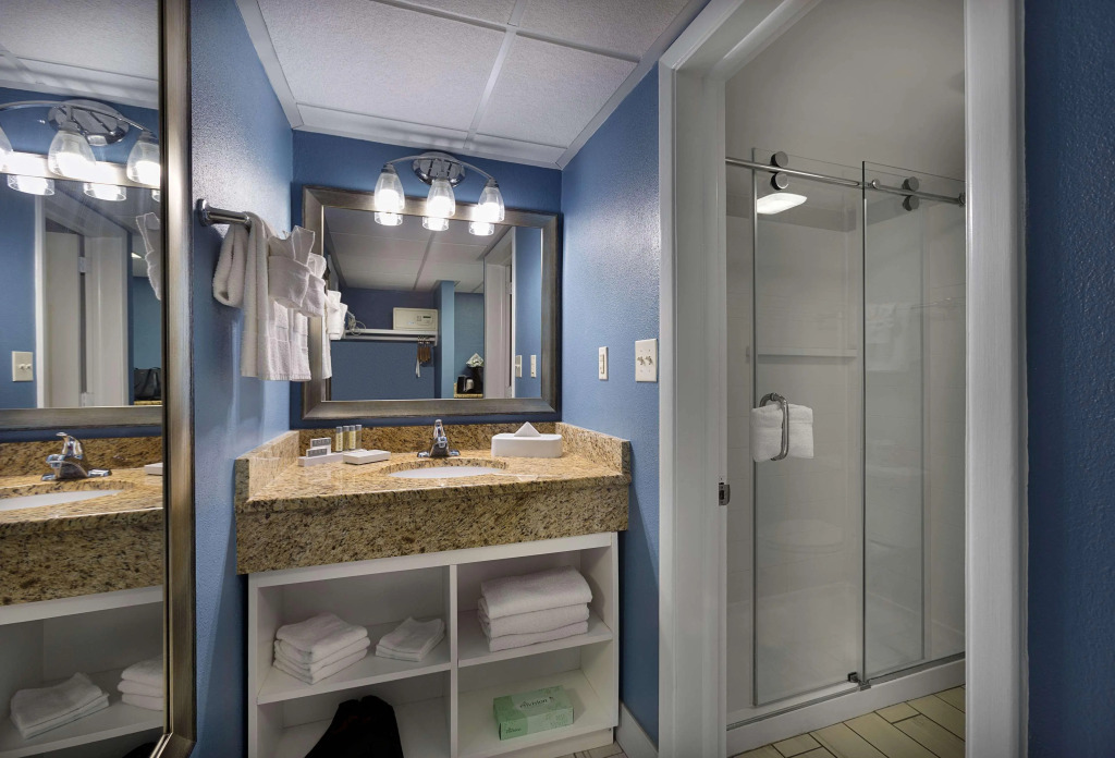 Dayton House Resort - BW Signature Collection