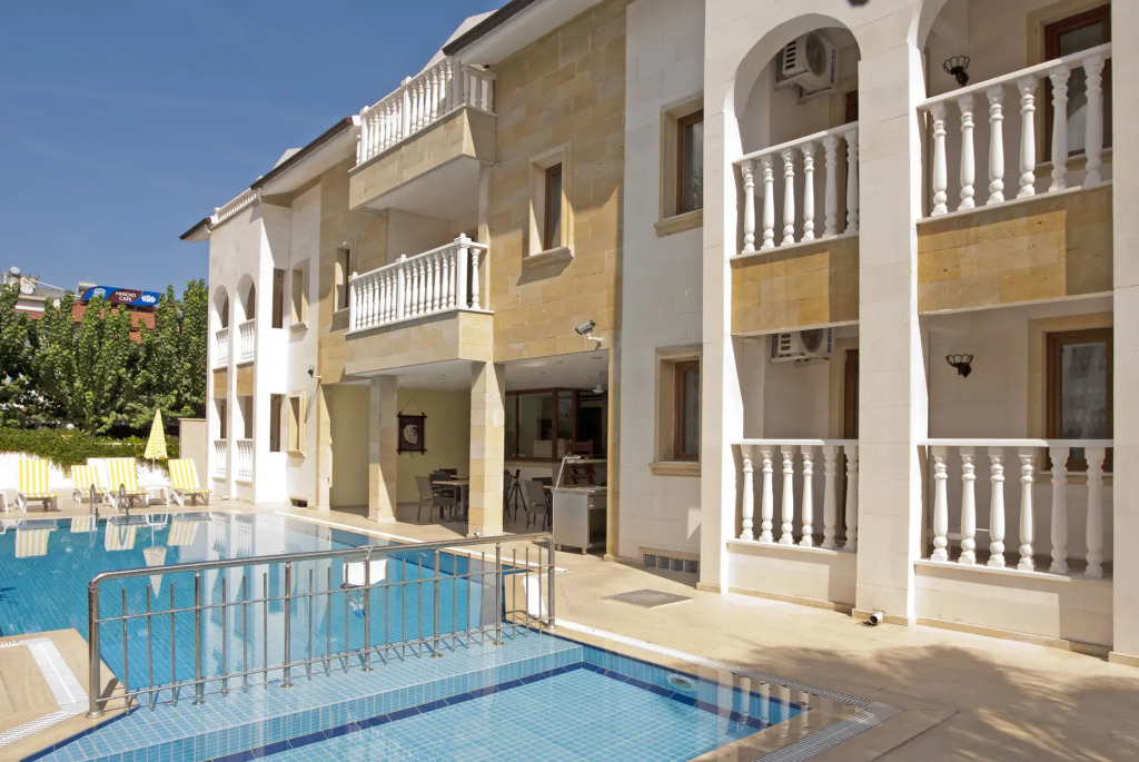 Dinara Apart Hotel