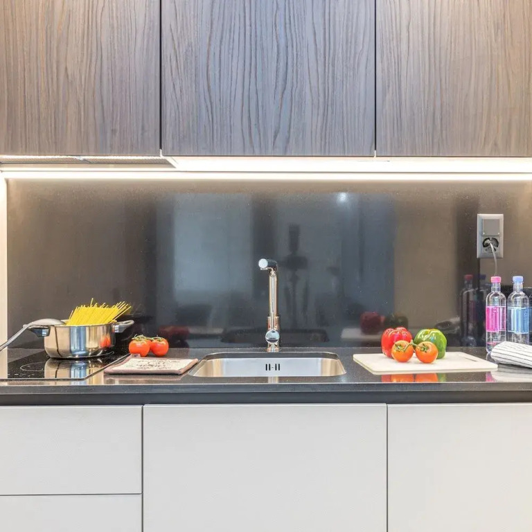 Icon H 307 Suite Micro-living