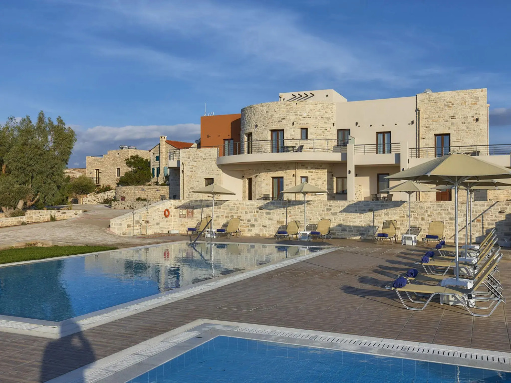 Stunning apartment in Kamilari with swimming pool