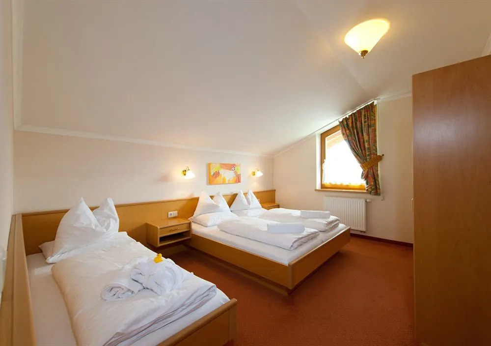 Familienhotel Felsenhof