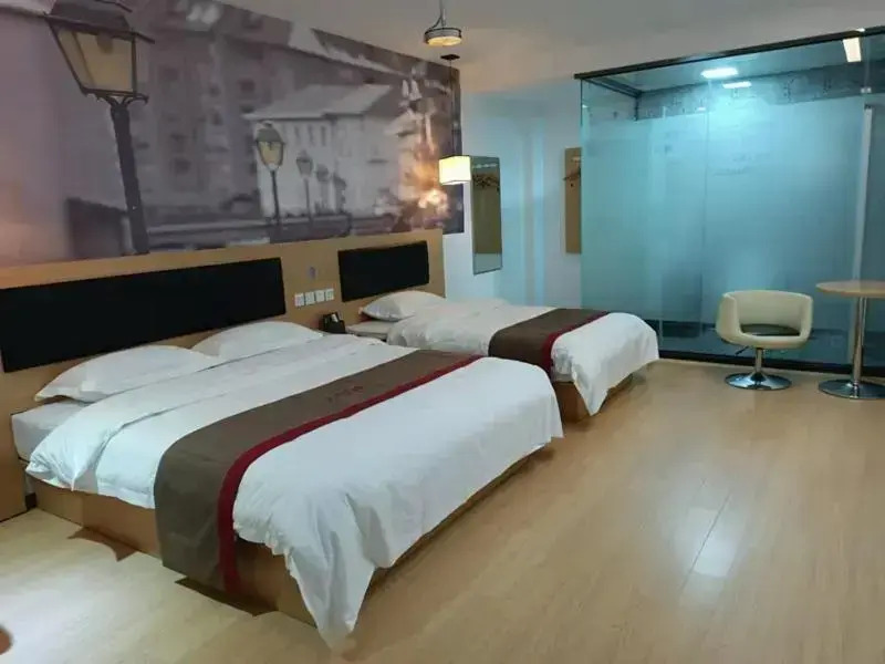 Thank Inn Chain Hotel Anhui Huaibei Lieshan District University Town Store
