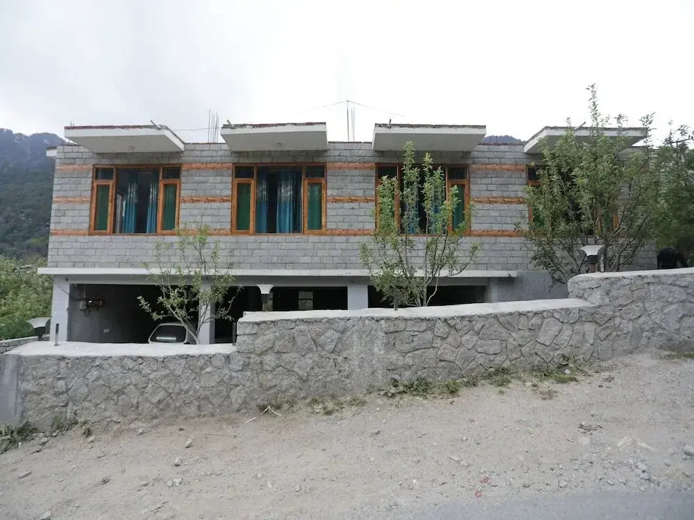 Elk Cottage by OYO Rooms