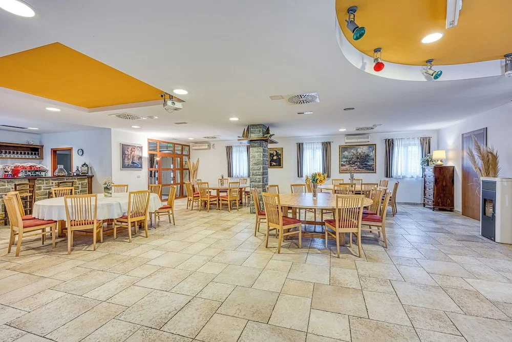 Grad Inn Apartments & Resort
