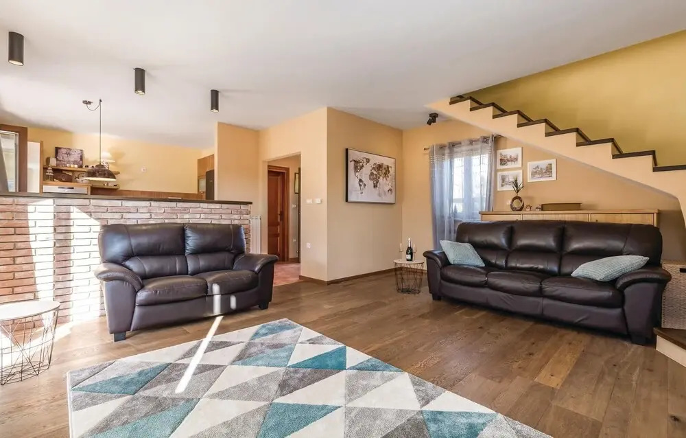 Beautiful Home in Matulji With 3 Bedrooms, Wifi and Outdoor Swimming Pool