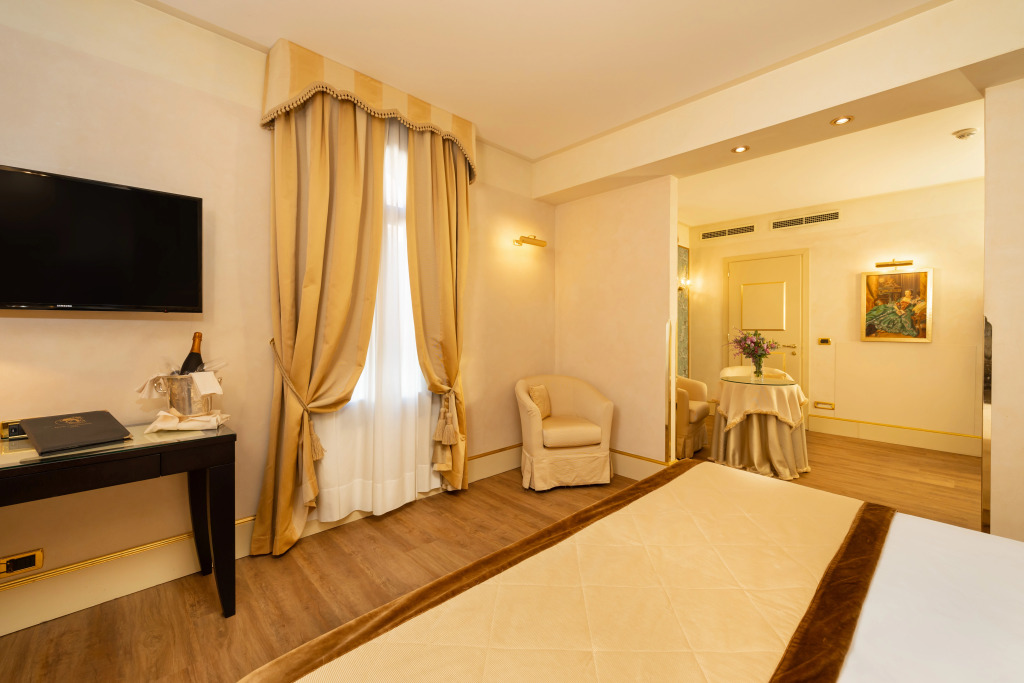 Hotel A La Commedia