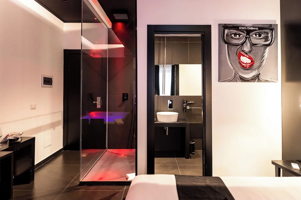 Maximum hub suite&spa