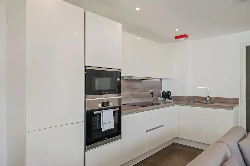 Modern 1-Bedroom Flat in Central London