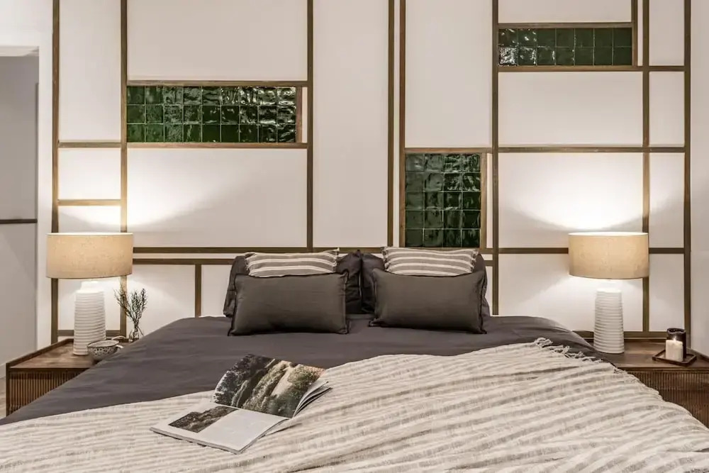 Baza - 3 Bedrooms and Office in Trafalgar