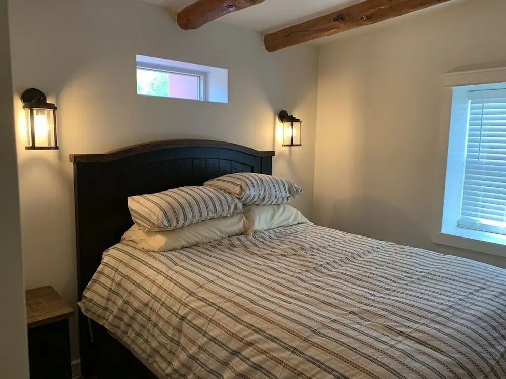 Valentine's Northern New Mexico Mountain Ranch On Colorado Border 2 Bedroom Retreat by RedAwning