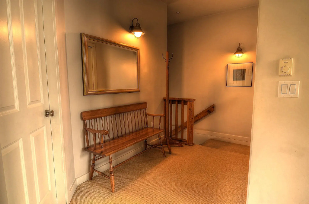 Waters Edge Shoreside Suites
