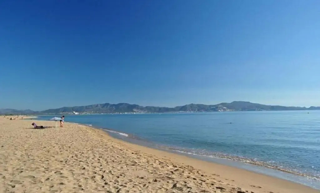 Breathtaking Costabrava seaview apartment 5m beach - Casa ArteVida