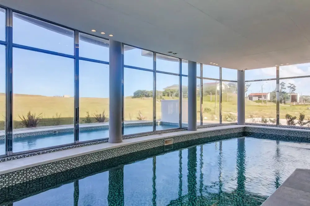 Moderno apartamento frente al mar y piscina - Azure Towers