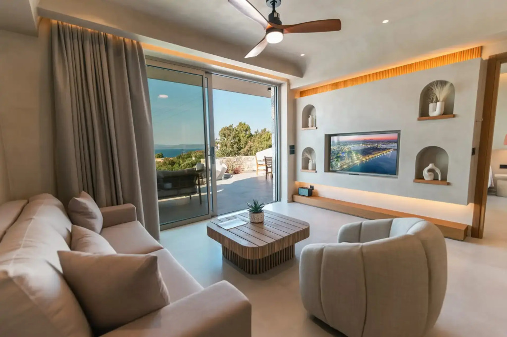 Akres Luxury Sea View Villas