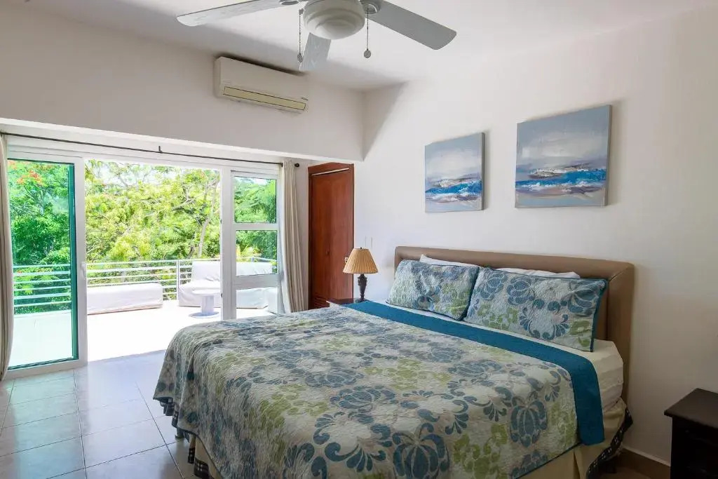 Casa Esmeralda - Family Friendly 3 Bedroom Home with Private Pool