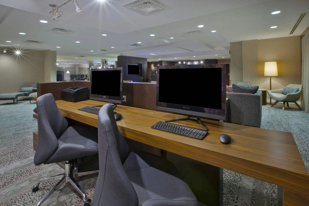 Courtyard by Marriott Somerset
