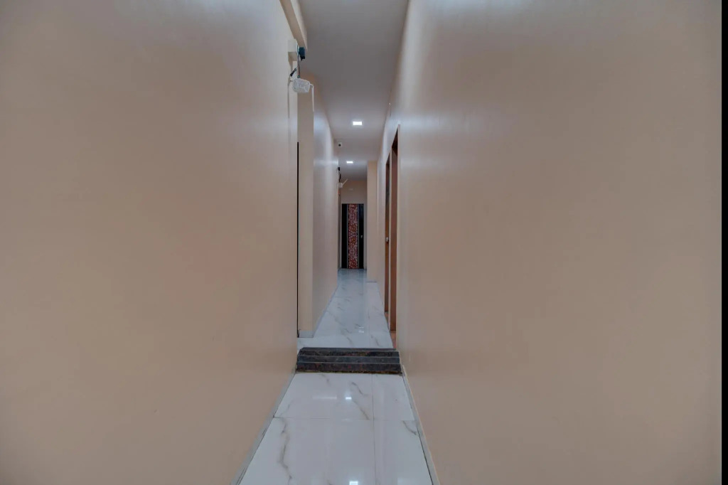 OYO 42395 Asma Hotel