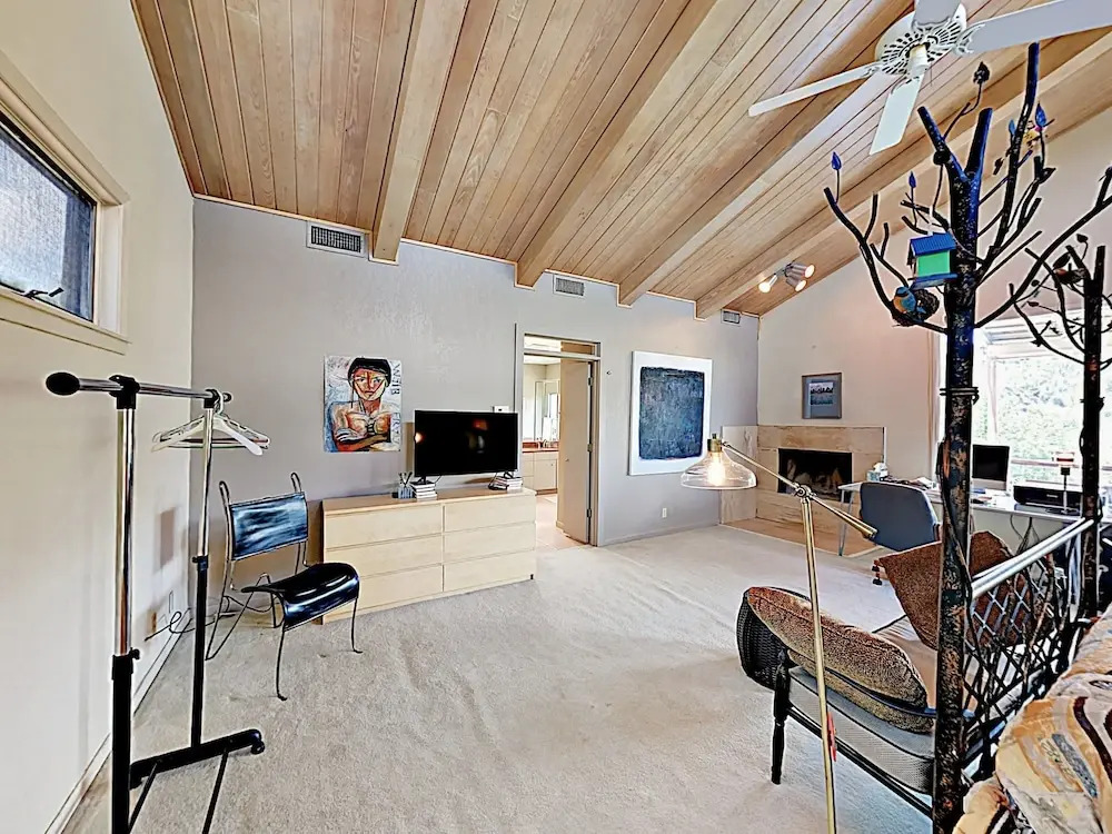 Perfect Summer Spot Beautiful Zilker Home with Great Views by RedAwnin