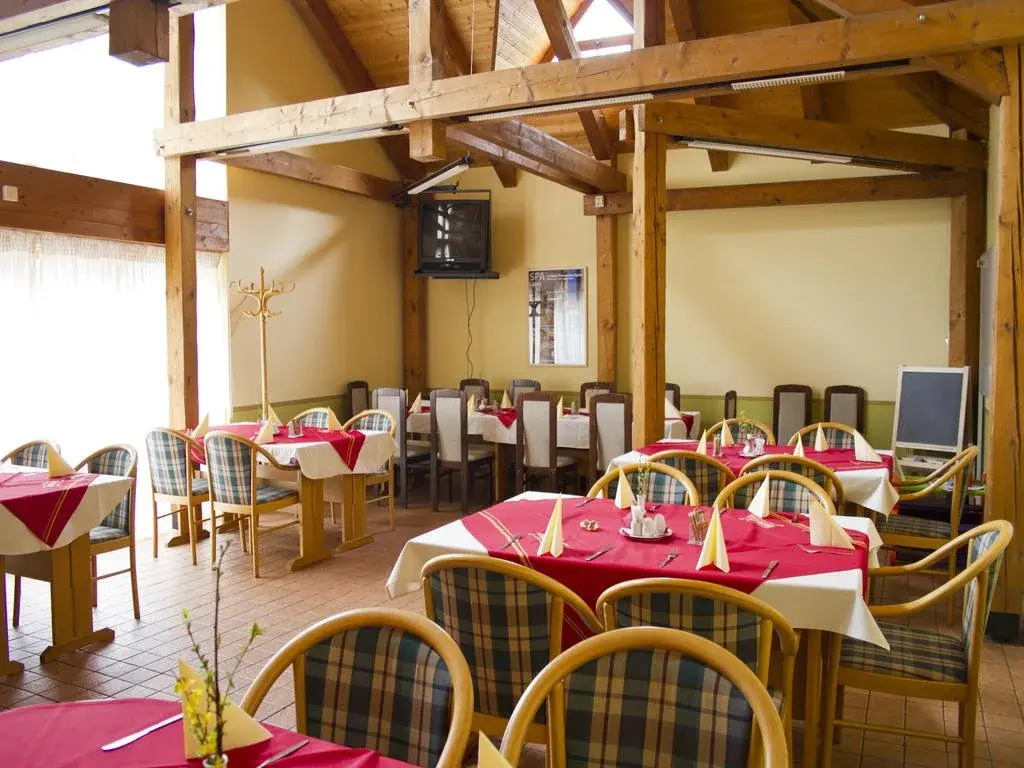 Hotel na Jezeře