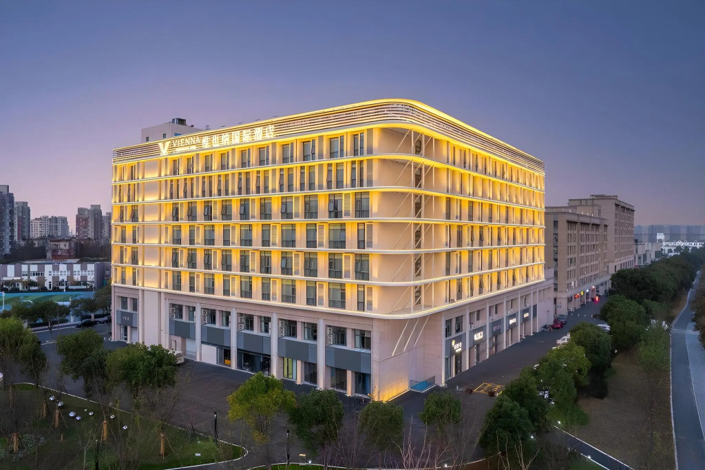 Vienna International Hotel Shanghai Pudong New District Dishui Lake Univeristy City