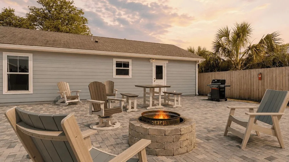 Ocean Oasis by Avantstay Block to Beach West Pcb, Pet-friendly