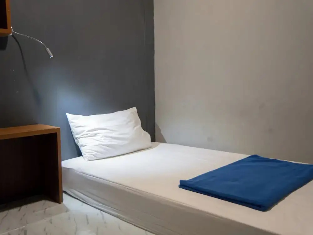 Leisure Hostel
