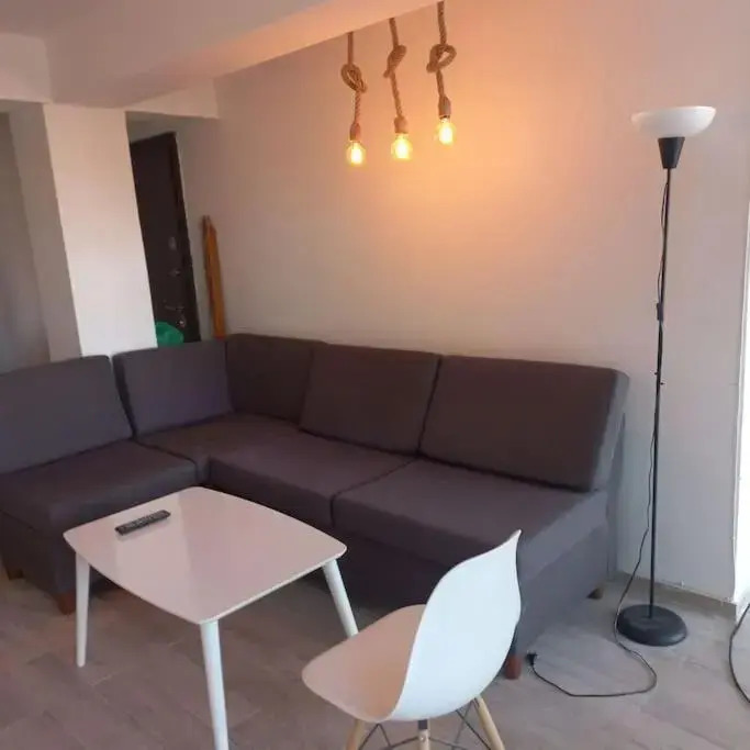 Lovely 1- bedroom condo close to downtown