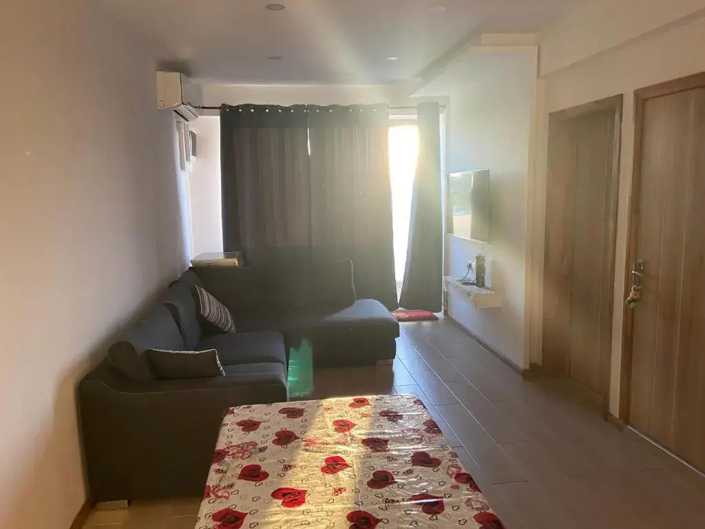 Coral Terrace 16