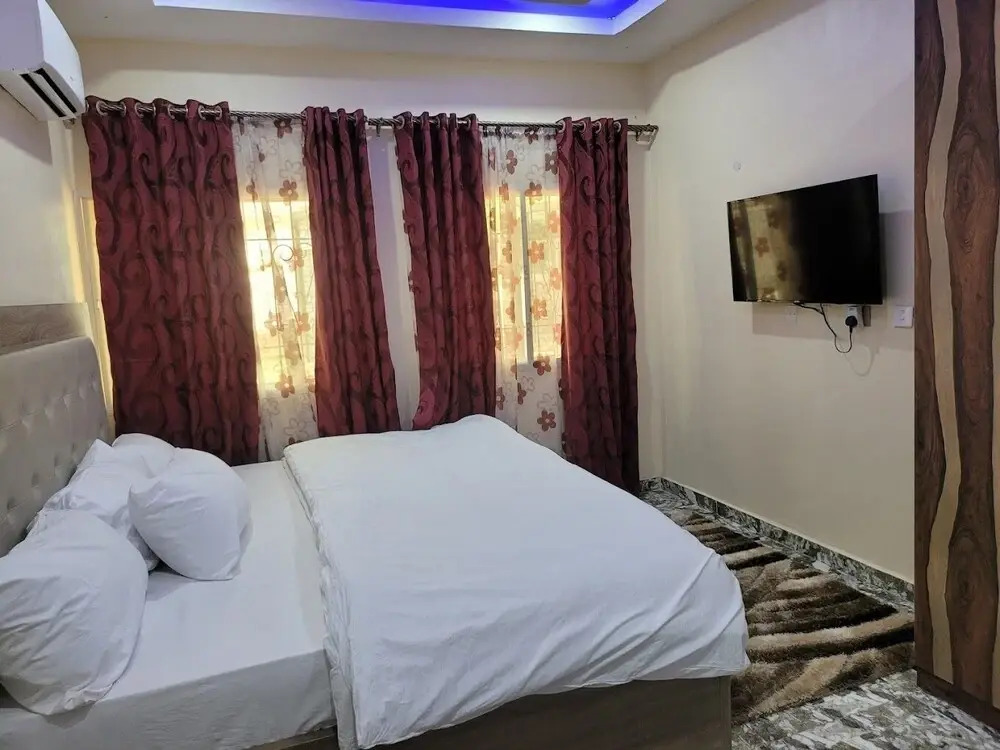 Divemer Hotel