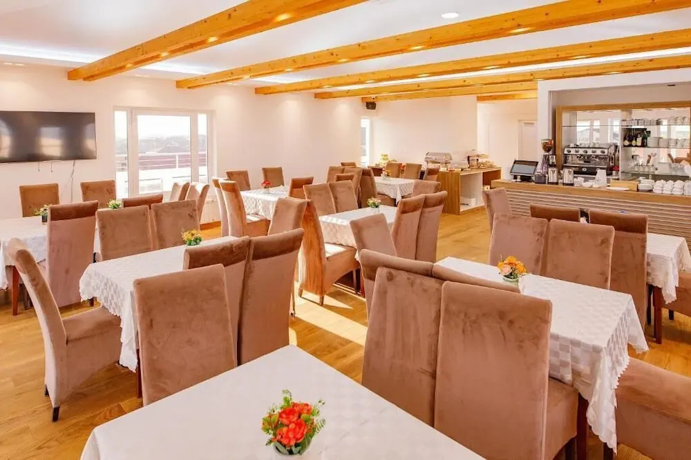 Hotel AirStar