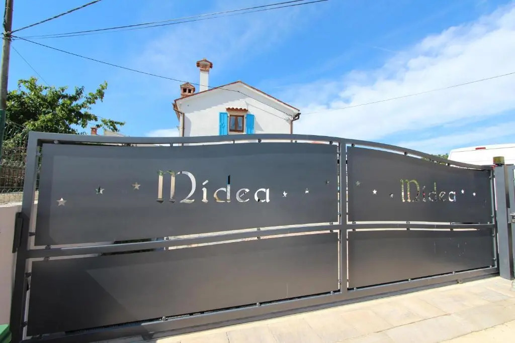Apartments Midea 2