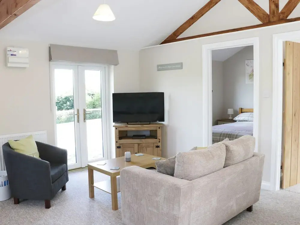 Hill View Lodge 2