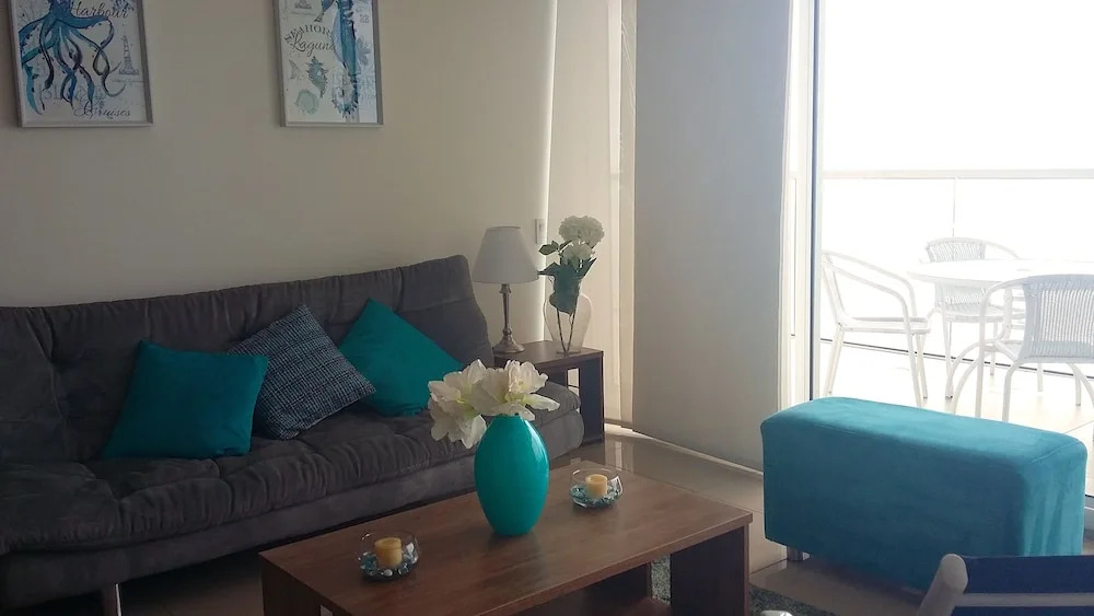 H2 LUXURY 3 Bedroom Apartment
