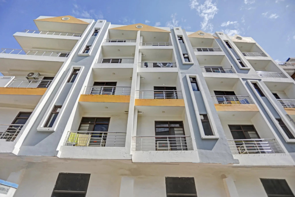 Collection O 82685 Hotel Shiv Shiva Residency