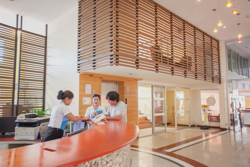 Eastiny Plaza Hotel