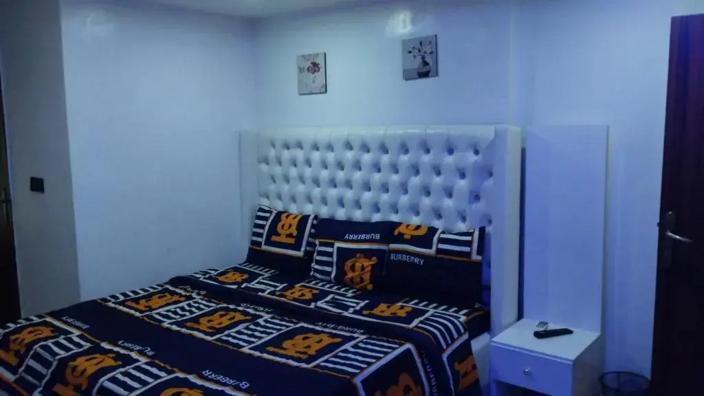 Lovely 2 bedroom ogba